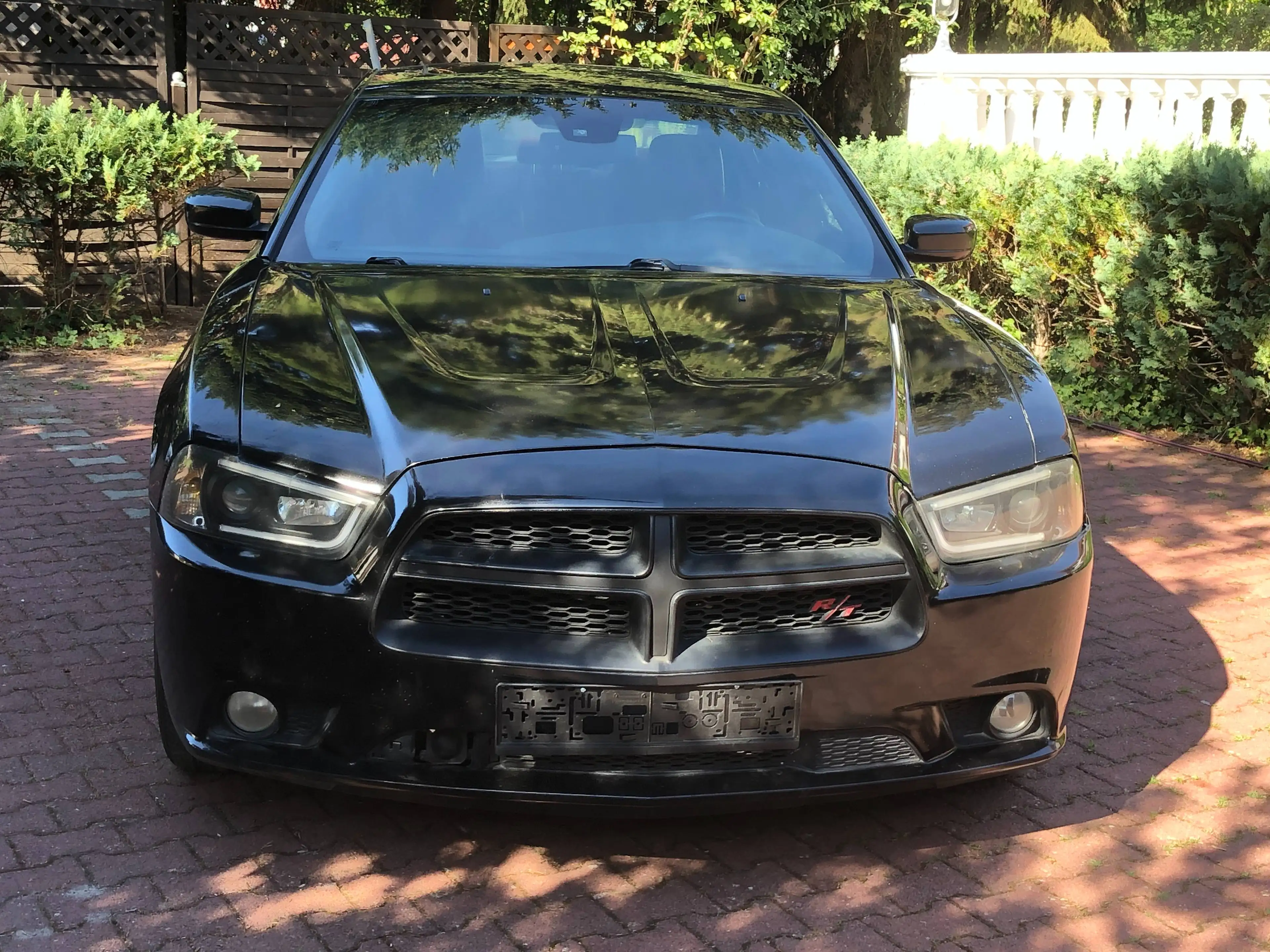 Dodge Charger RT 5,7 4x4 V8 Hemi Schiebedach / Leder Rot / Kamera/Soundpkt BEATS/LED — photo 2