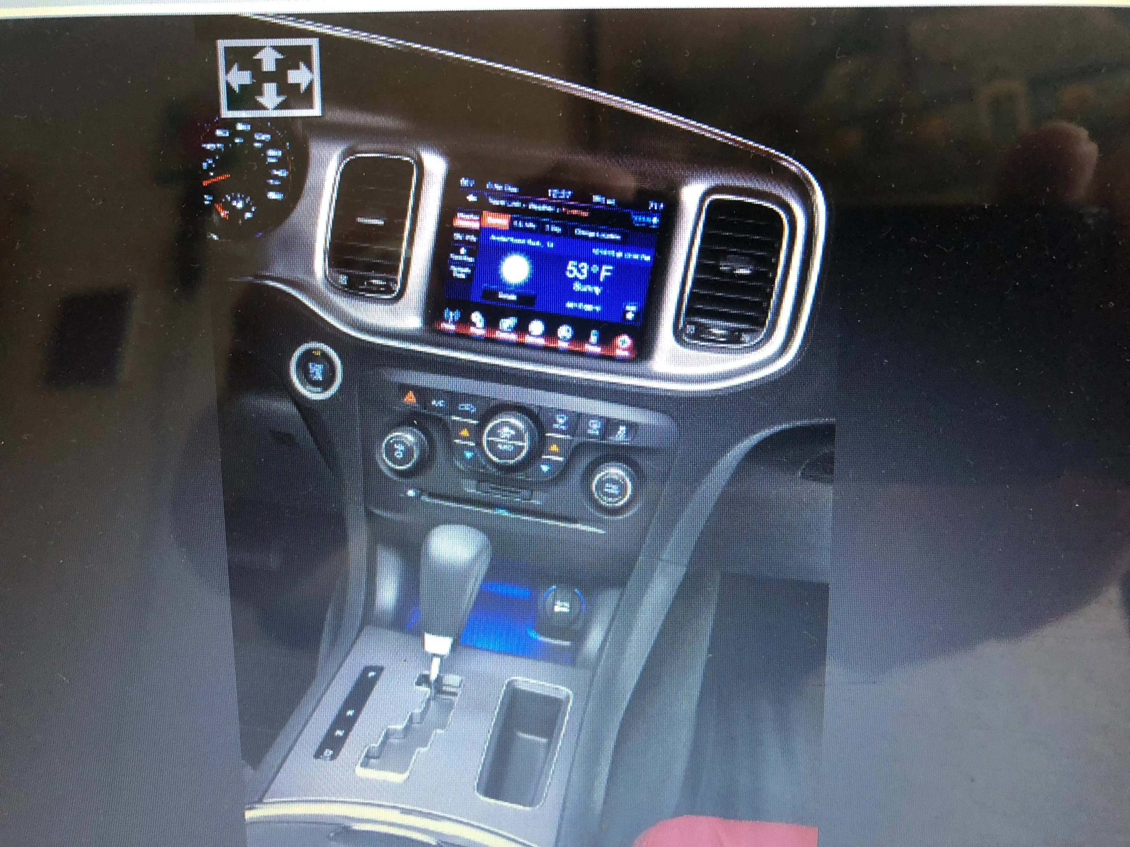 Dodge Charger RT 5,7 4x4 V8 Hemi Schiebedach / Leder Rot / Kamera/Soundpkt BEATS/LED — photo 8