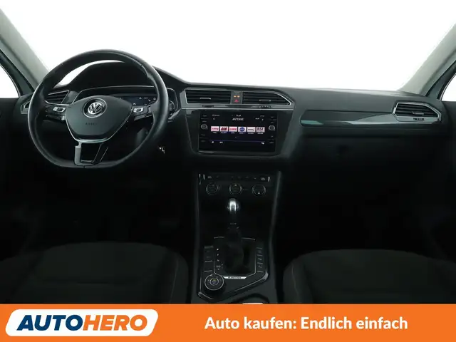 Volkswagen Tiguan view 12