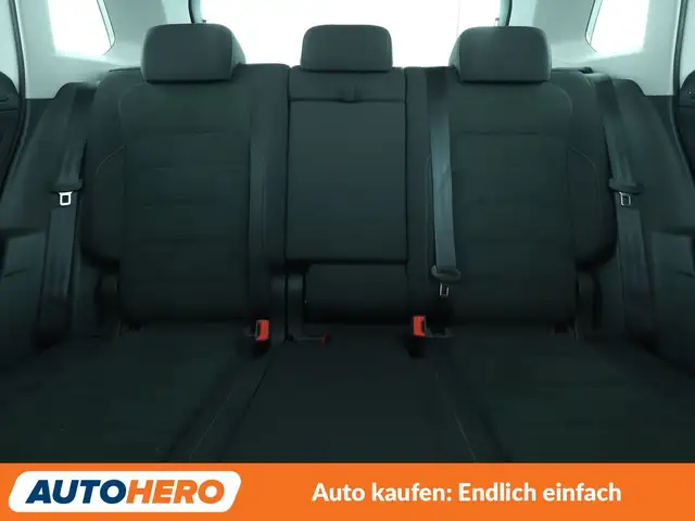 Volkswagen Tiguan view 15