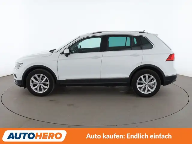 Volkswagen Tiguan view 3