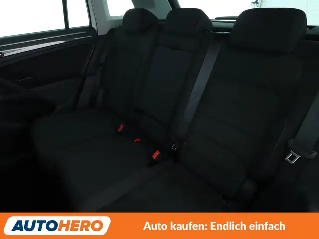 Volkswagen Tiguan view 14