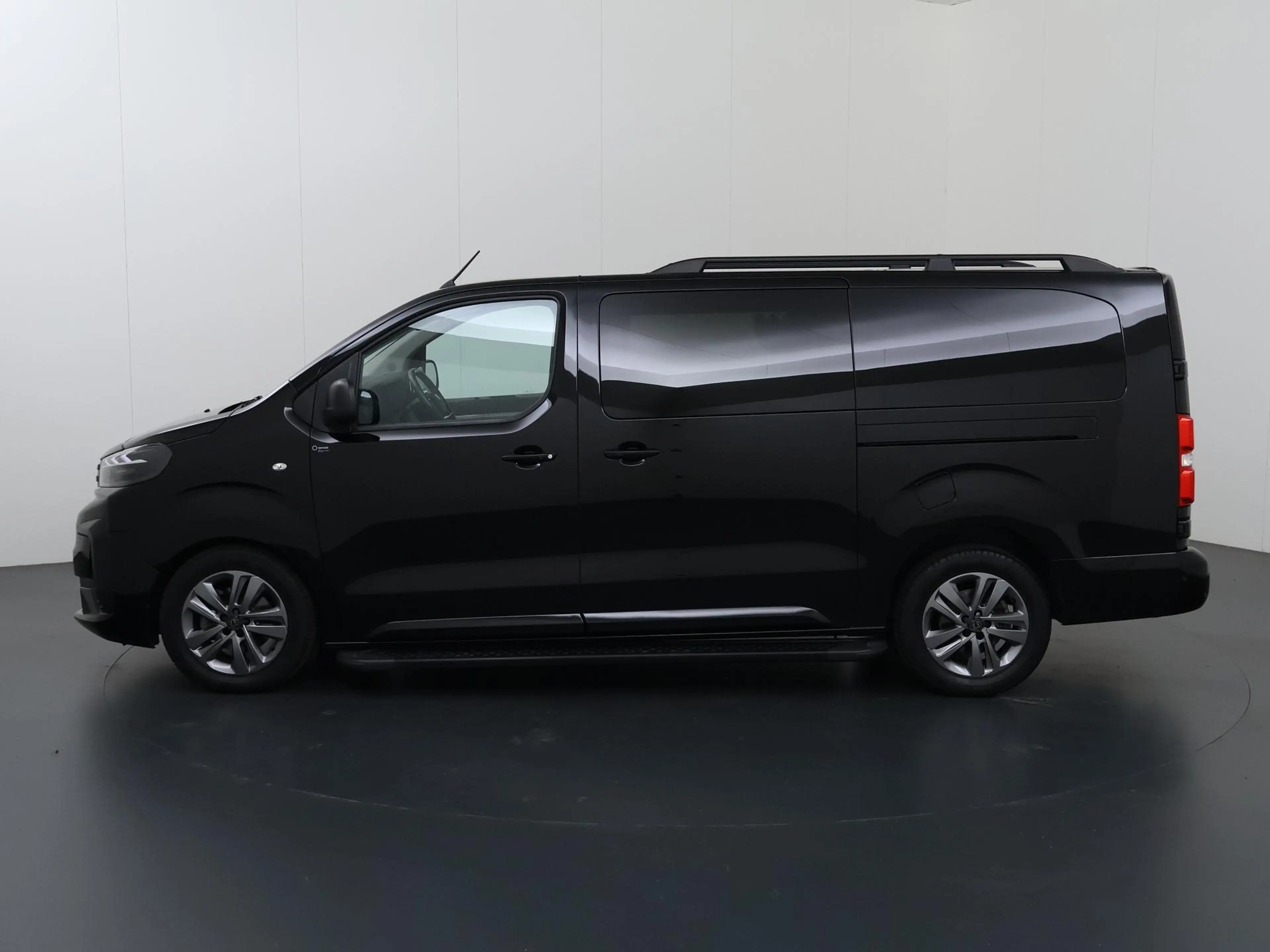 Peugeot Expert 2.0 BlueHDi 180 S&S L3 DC — photo 5