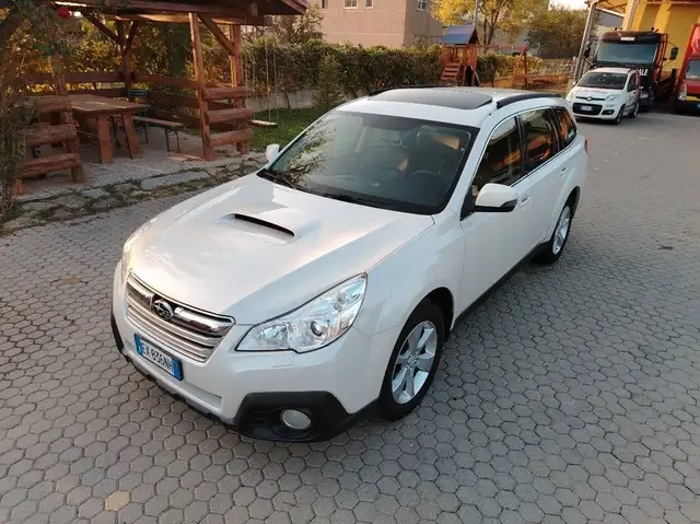 Subaru OUTBACK Outback 2.0d Trend Leather