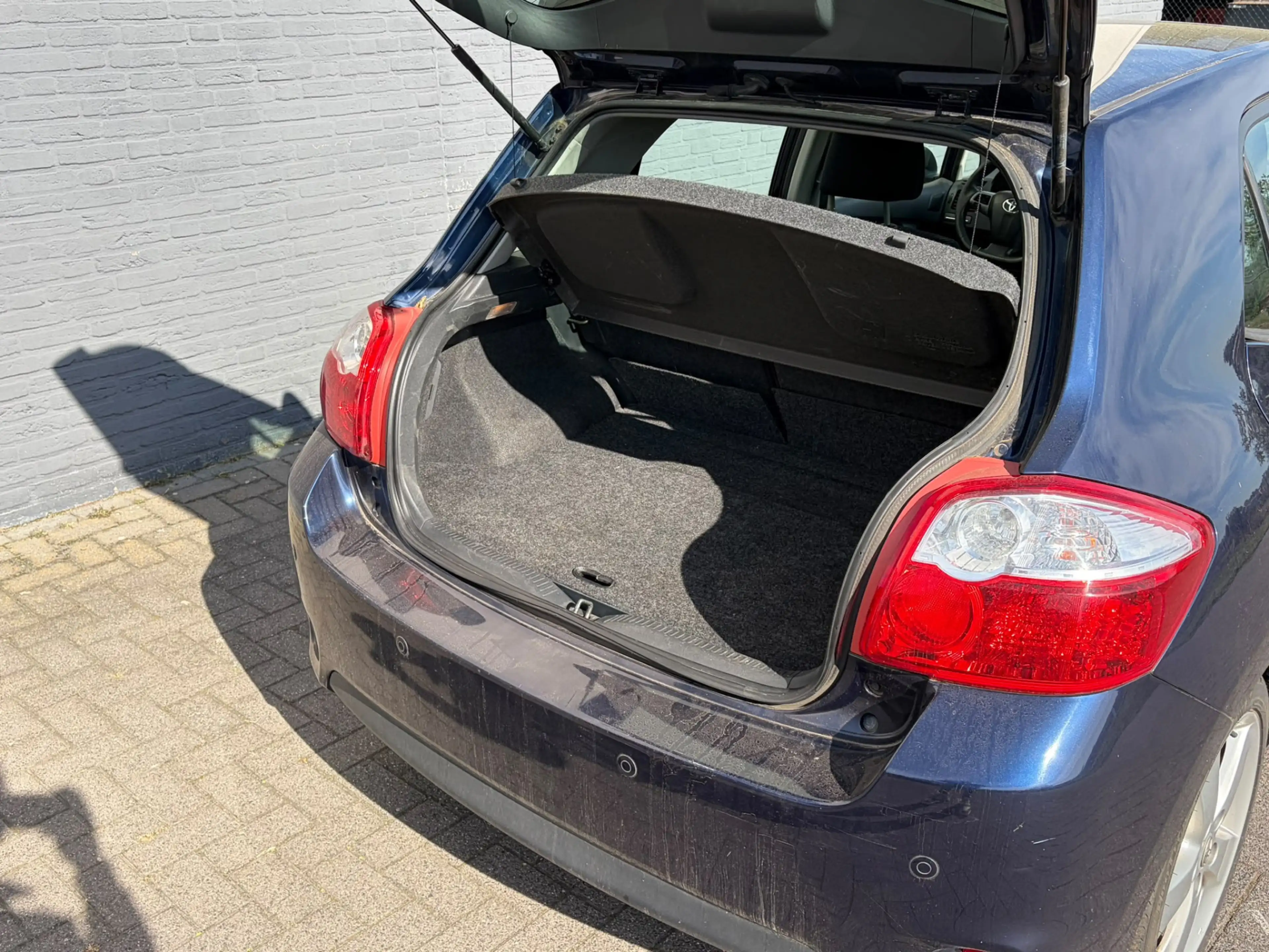 Toyota Auris 1.8 Full Hybrid Camera CruiseControl Usb Ecc Elek. — photo 6