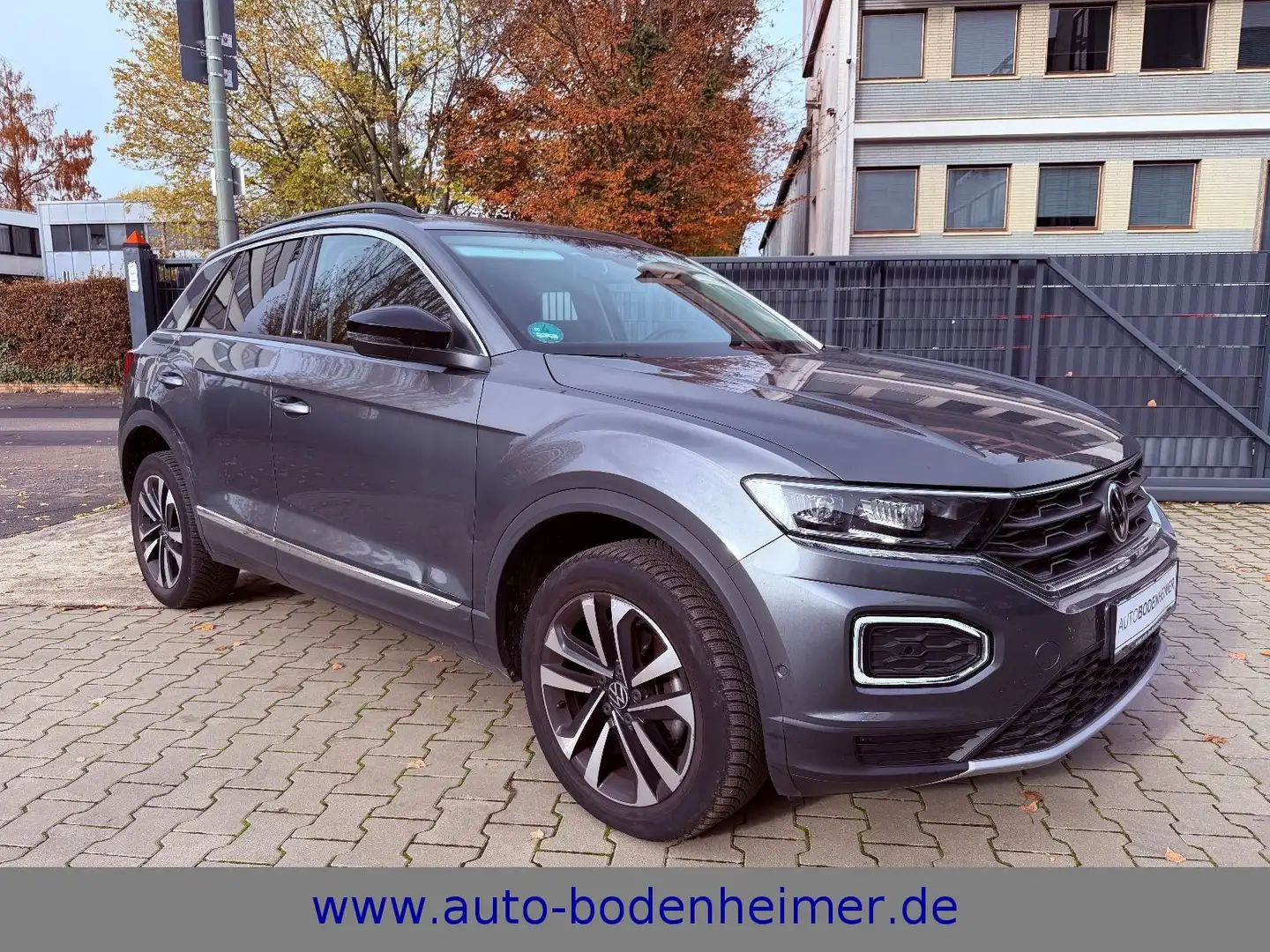 Volkswagen T-Roc 1.5 TSI United DSG 46tkm Pano/DAB/LED Gris - 1