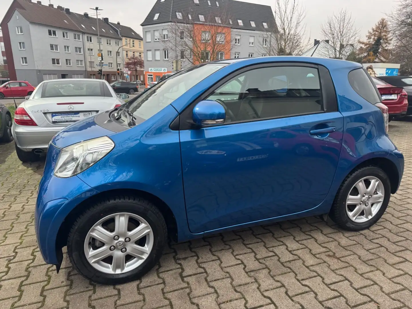 Toyota iQ iQ/1.Hand/Automatik/Klima/ Bleu - 1