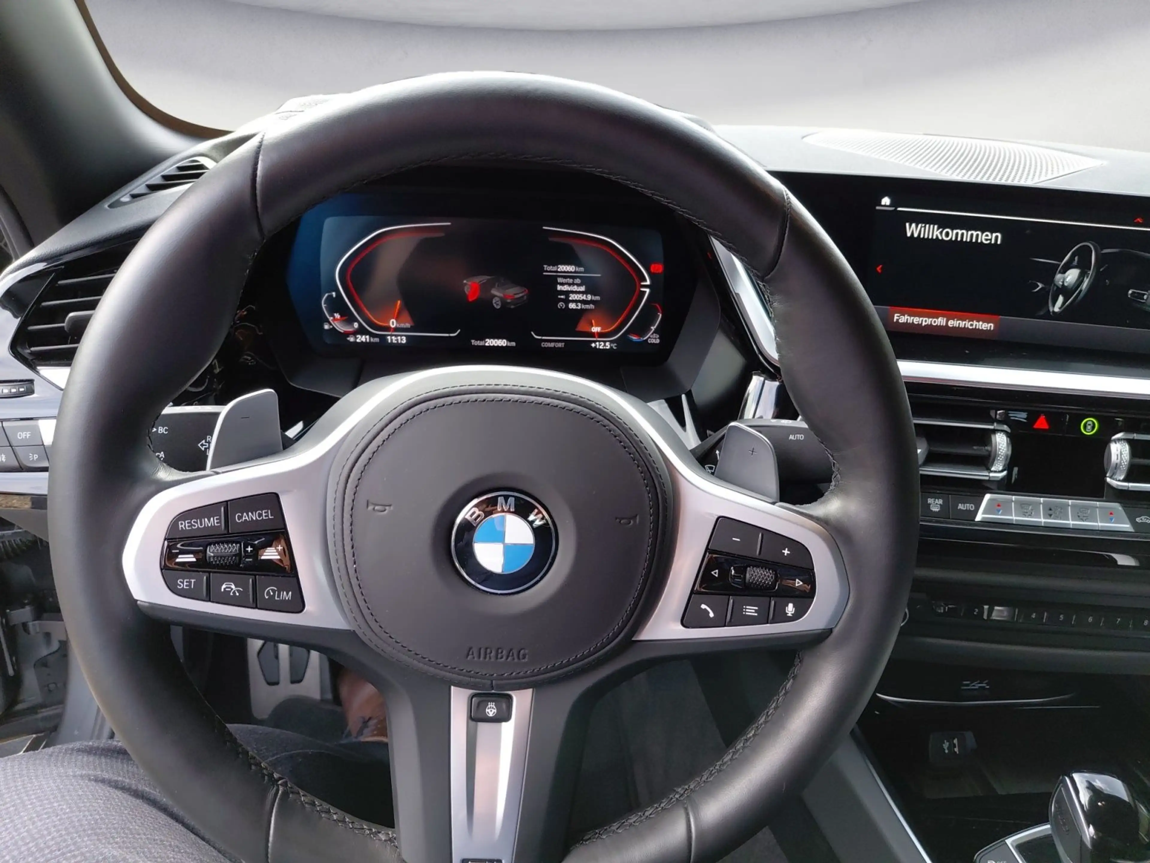 BMW Z4 sDrive30i M-Sport — photo 13