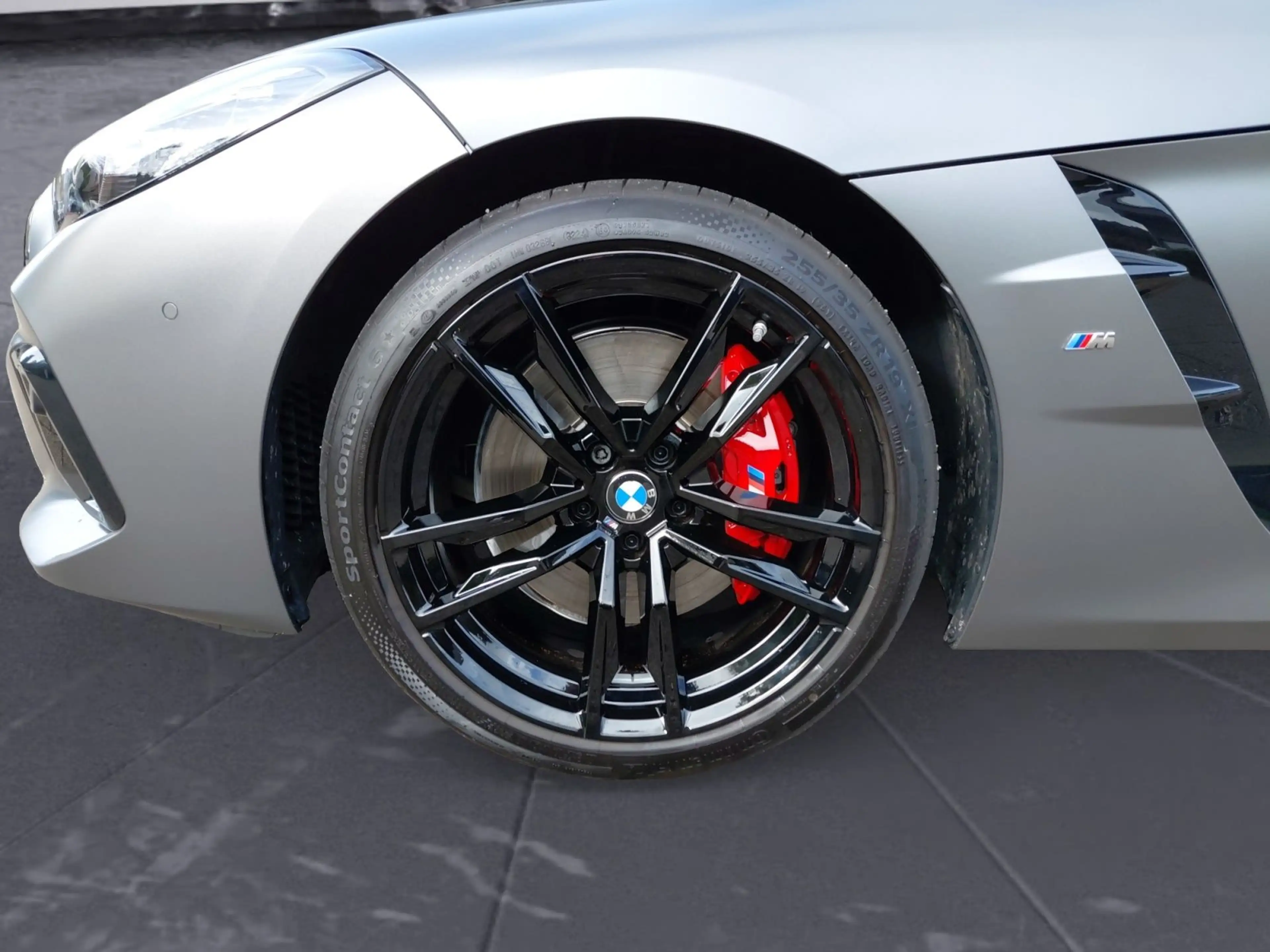 BMW Z4 sDrive30i M-Sport — photo 8