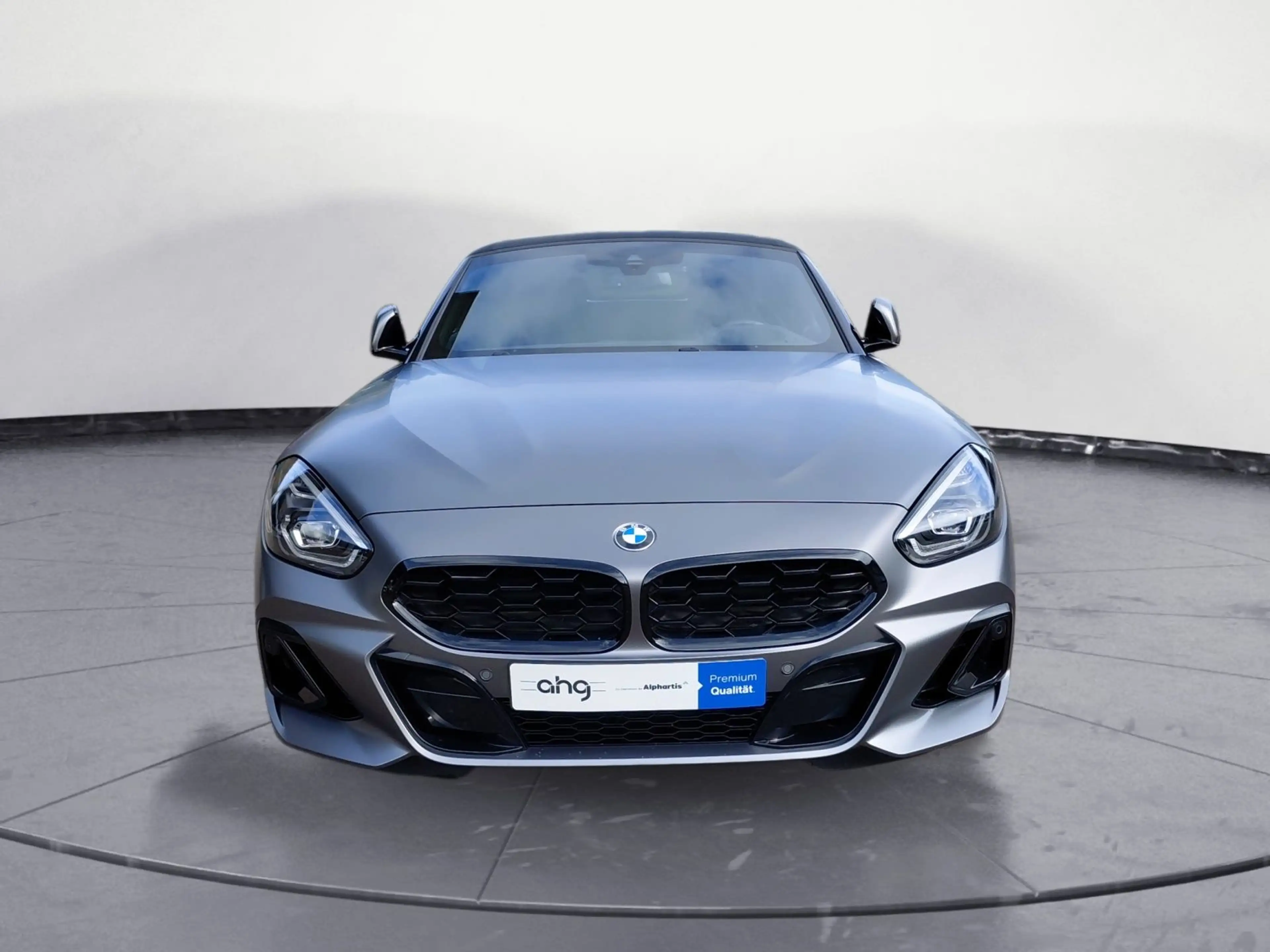 BMW Z4 sDrive30i M-Sport — photo 10
