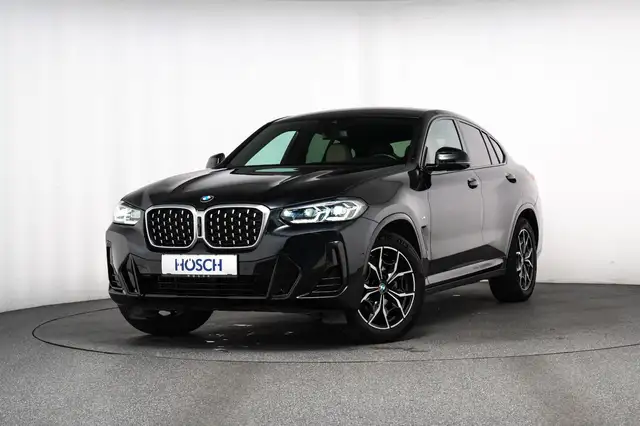 BMW X4 view 2