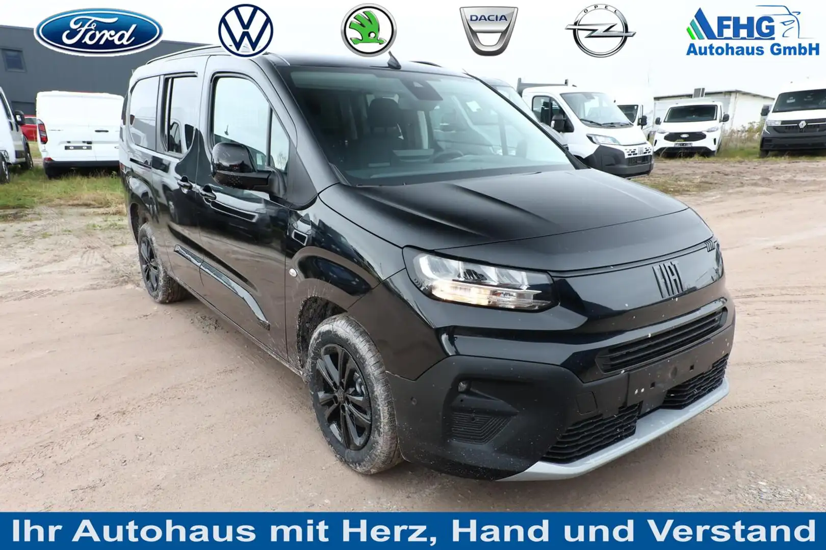 Fiat Doblo Kombi Maxi AT N1 130 Nav 2xPDC Kam Keyl 96 kW (... Schwarz - 1