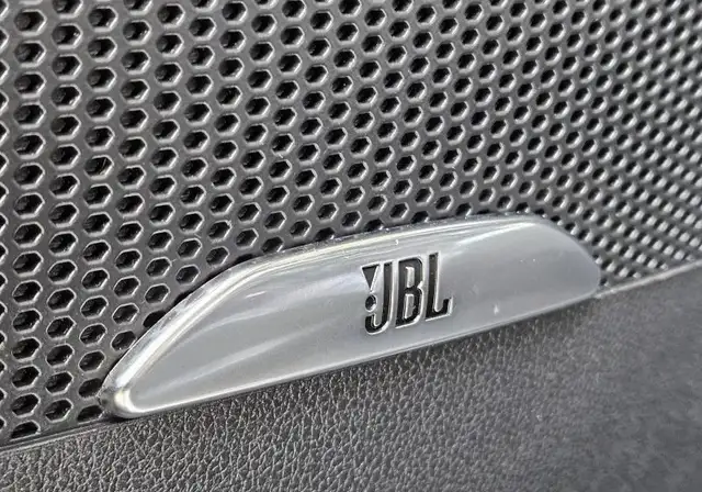 Peugeot 308 view 14