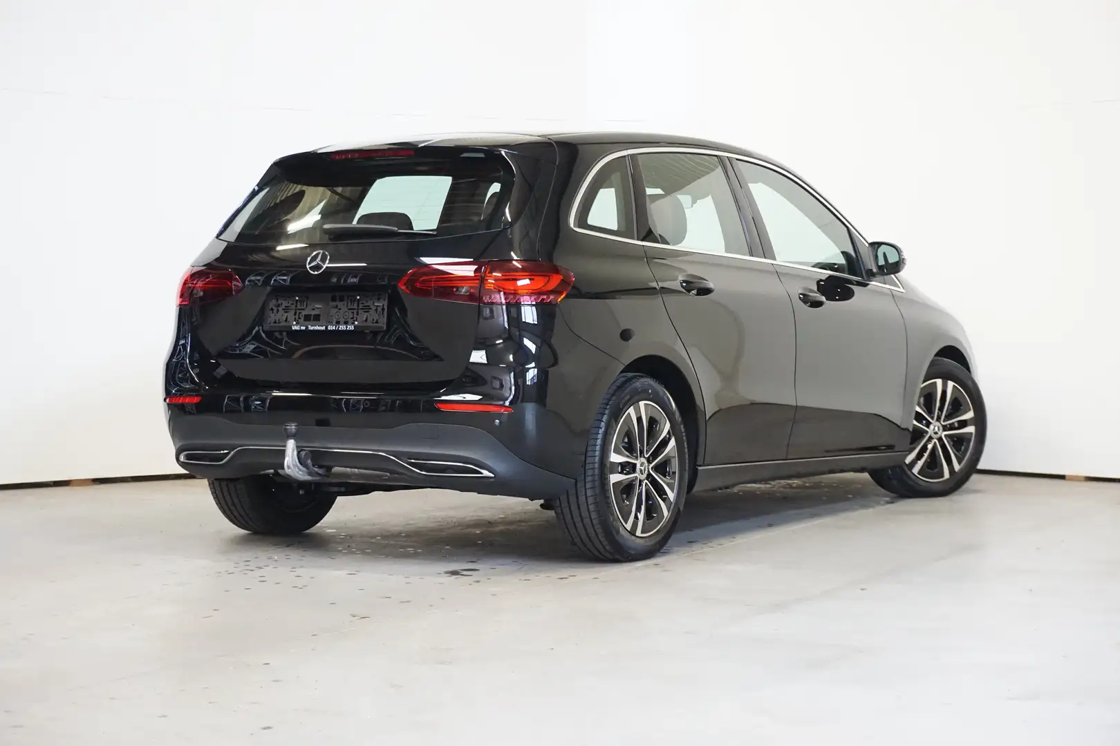 Mercedes-Benz B 180 TREKHAAK WEGKLAPBAAR - Slechts 4000 km Zwart - 2