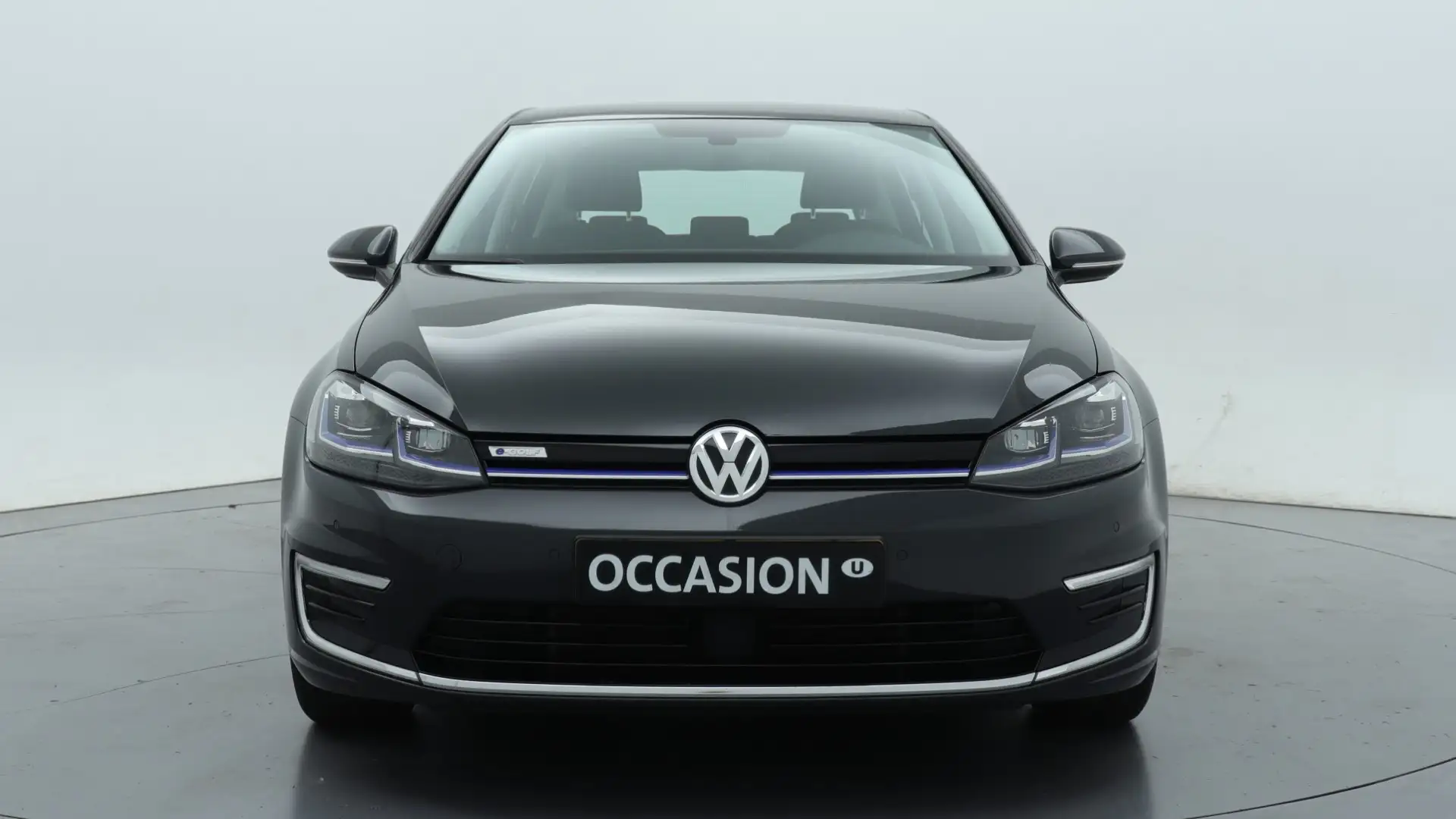 Volkswagen e-Golf E-DITION 36kWh 136pk / Warmtepomp / Navigatie / LE Grau - 2