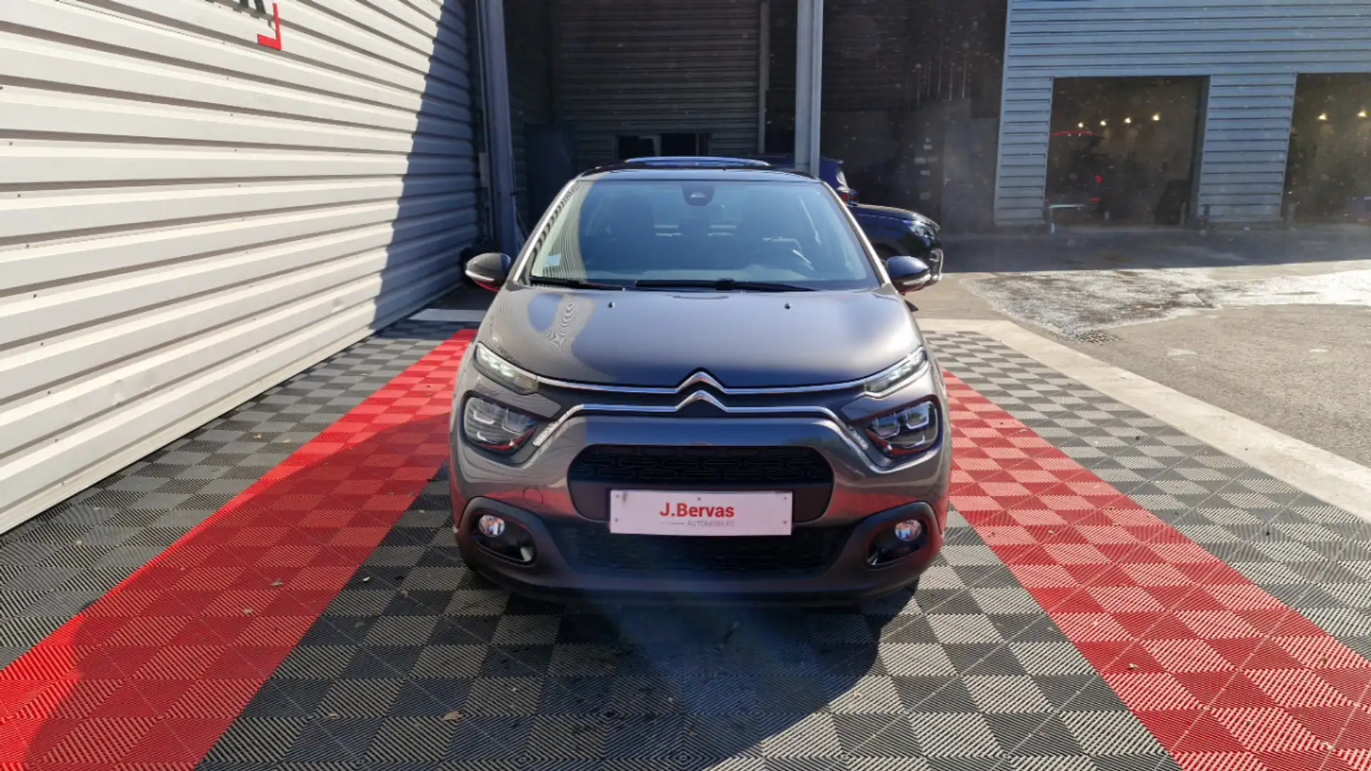 Citroen C3 PureTech 110 S&amp;S BVM6 Shine - 2