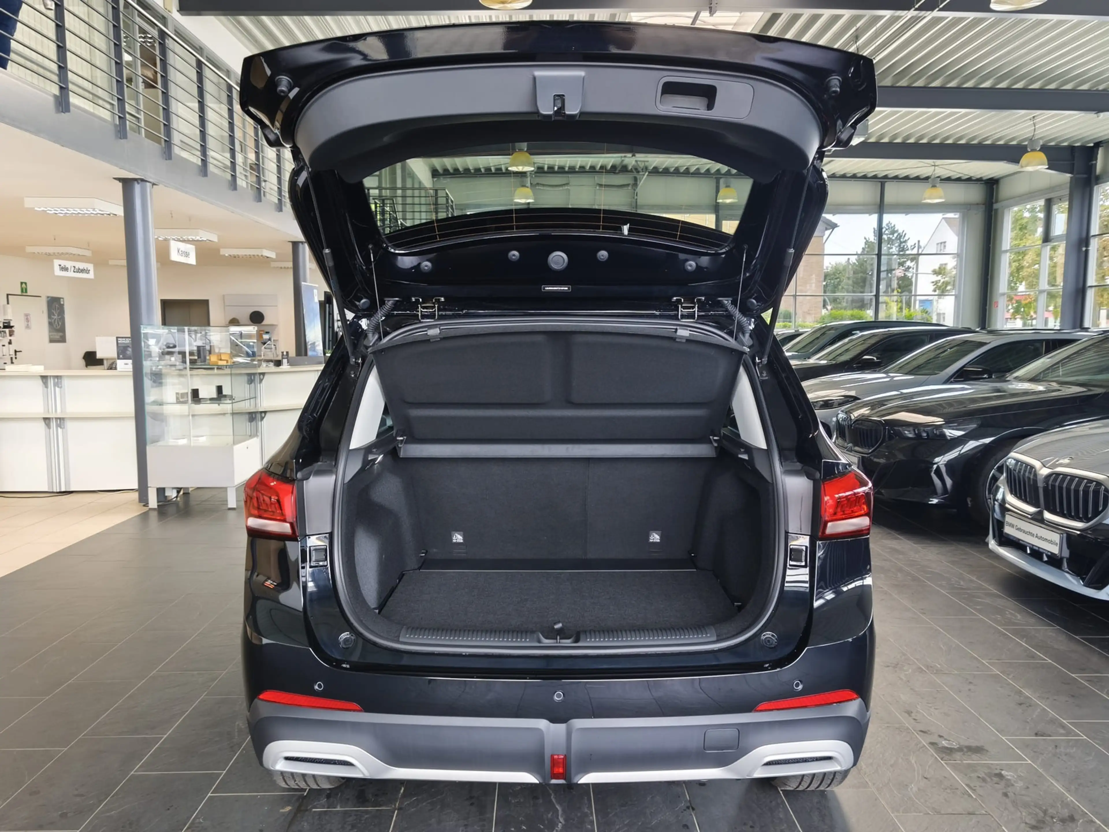 MG ZS 1.5 Hybrid+145 kW Luxury Aut./LED/ACC/|360° — photo 7