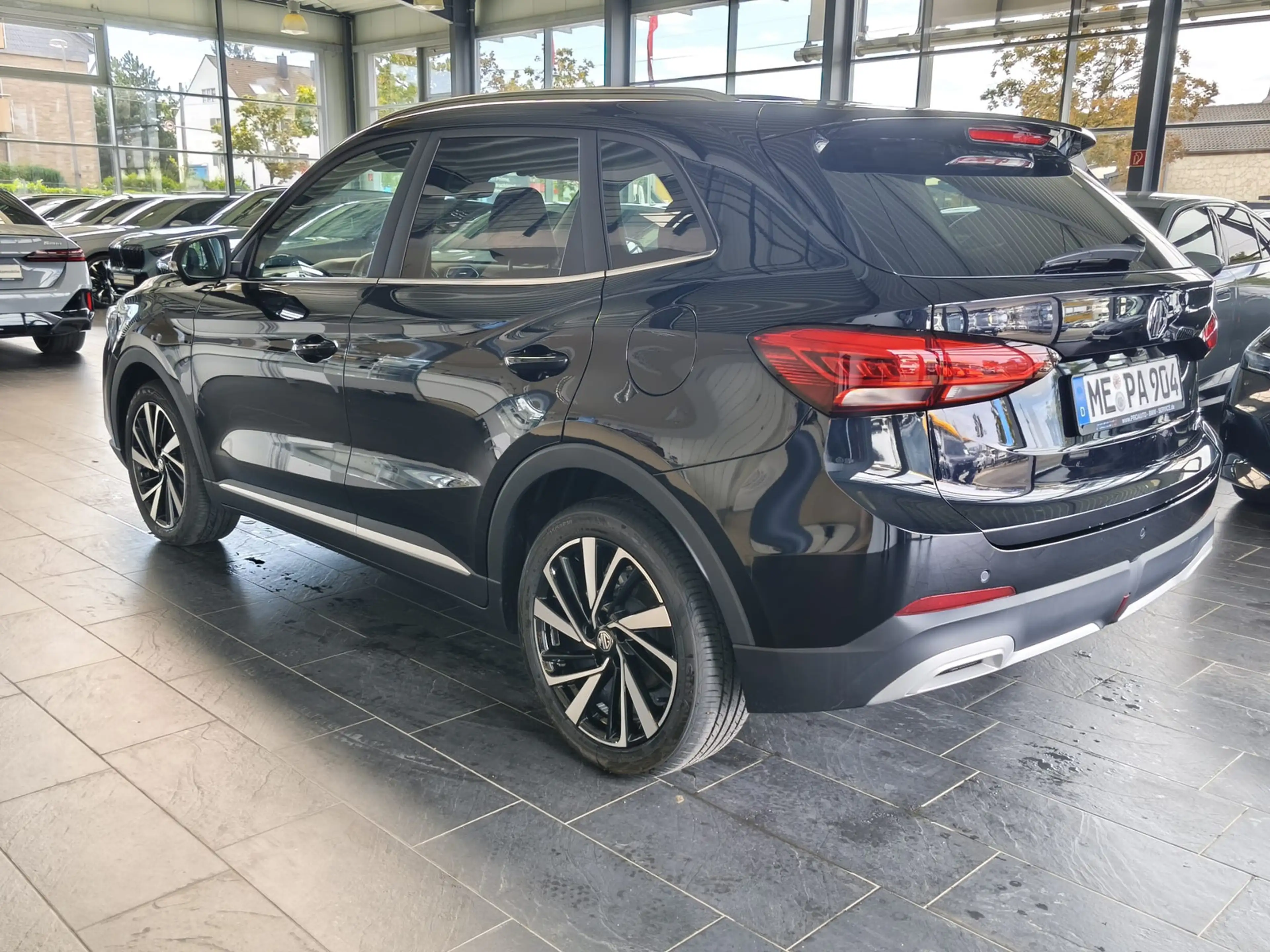 MG ZS 1.5 Hybrid+145 kW Luxury Aut./LED/ACC/|360° — photo 5