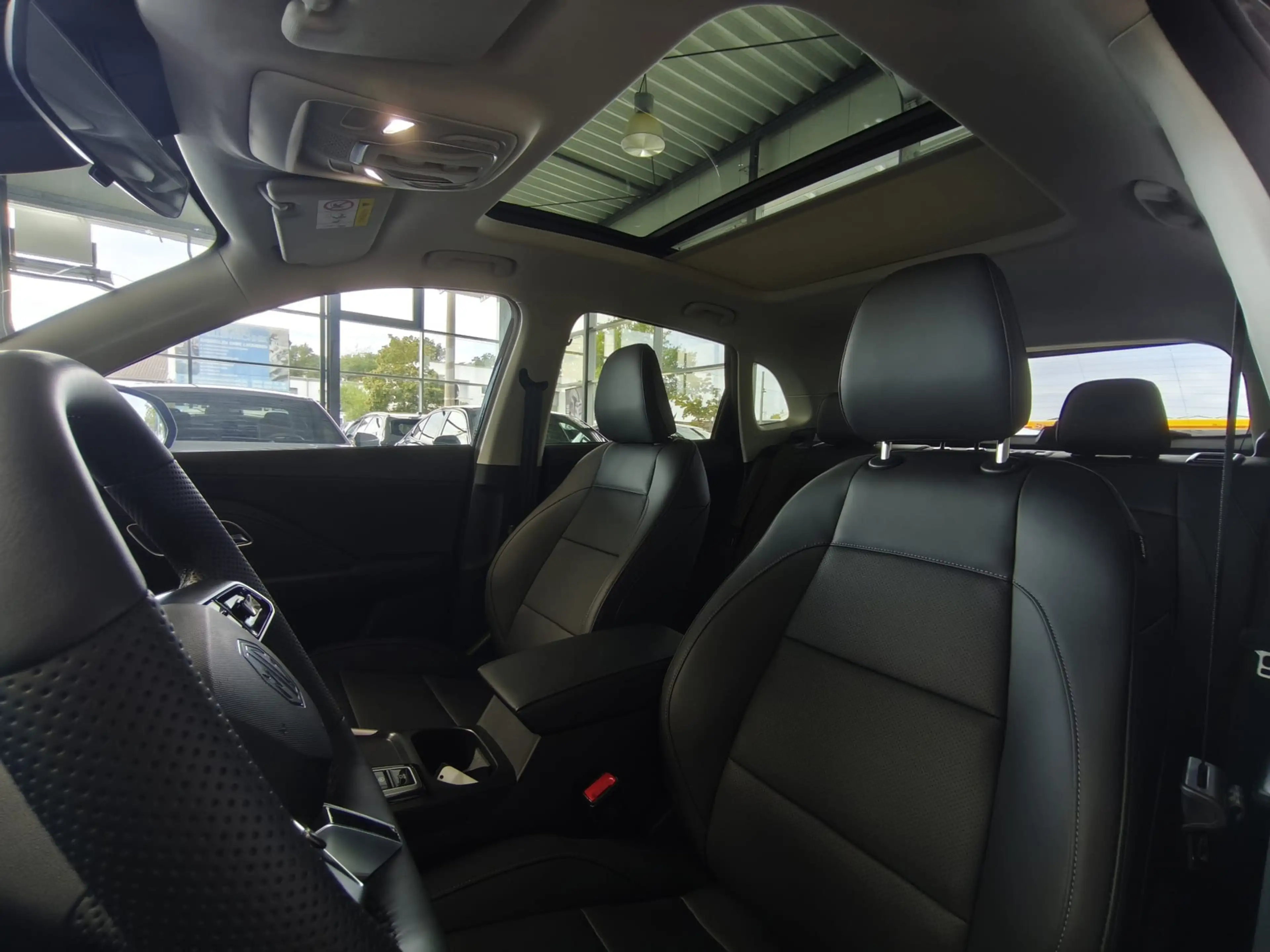 MG ZS 1.5 Hybrid+145 kW Luxury Aut./LED/ACC/|360° — photo 10