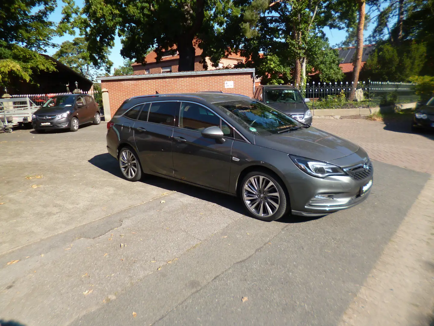 Opel Astra 1.4 Turbo Start/Stop Sports Tourer Dynamik Grau - 2