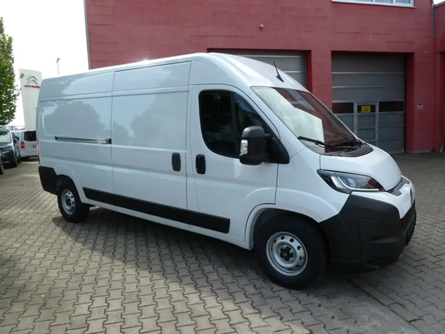 Citroen Jumper BlueHDi 140Automatik L3H2 Navi LED Boden/Seite Weiß - 1