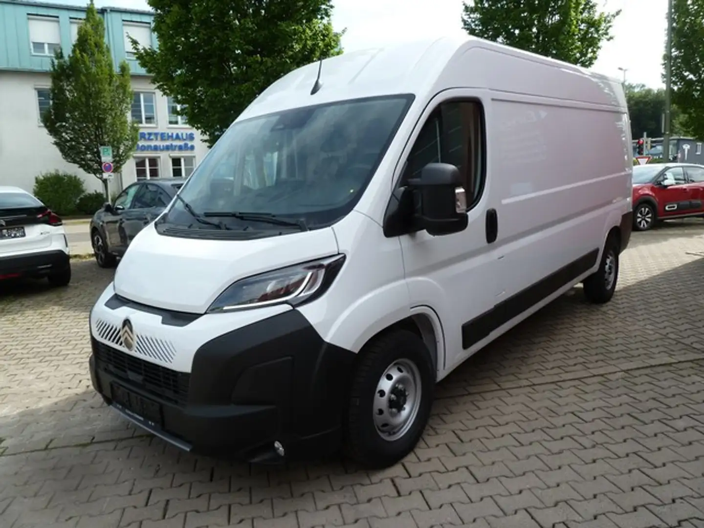 Citroen Jumper BlueHDi 140Automatik L3H2 Navi LED Boden/Seite Weiß - 2