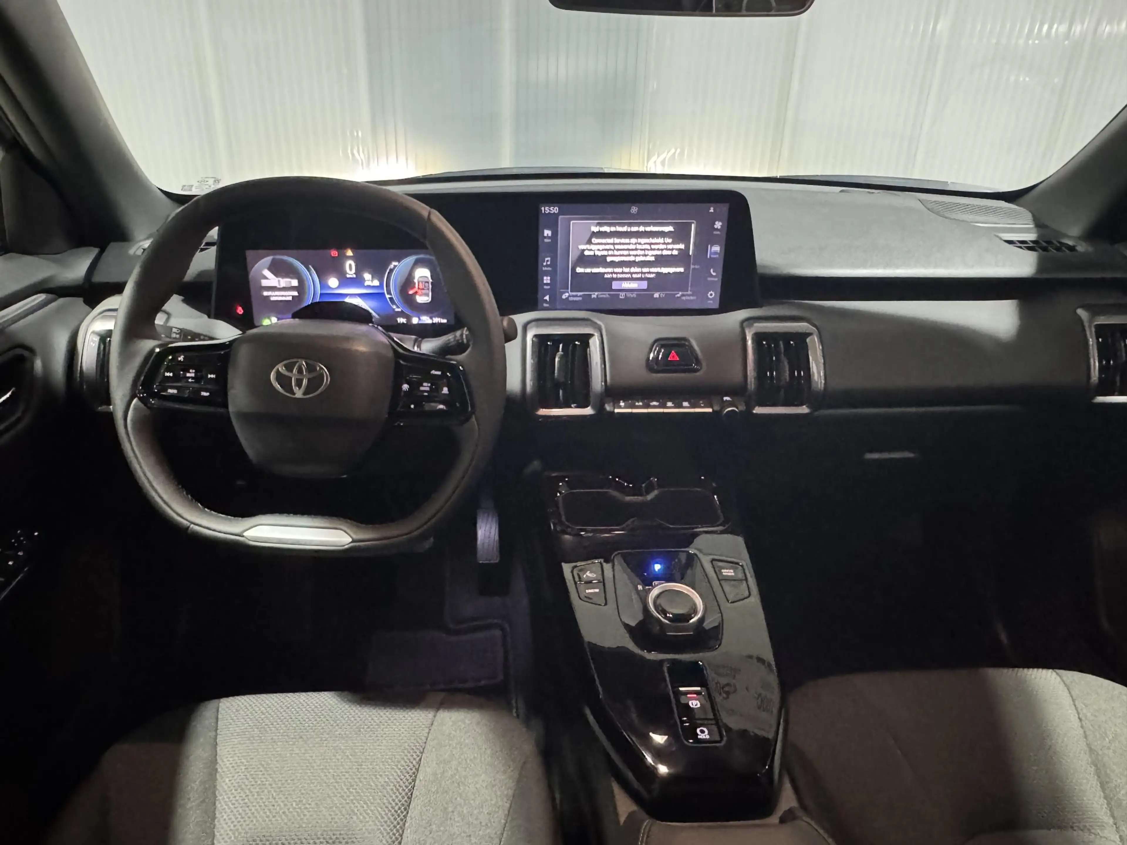 Toyota Urban Cruiser Dynamic 61 kWh | Snel leverbaar | — photo 6