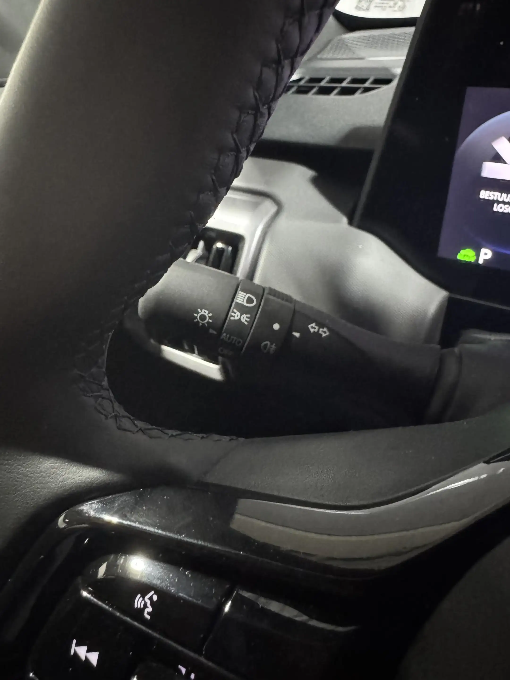 Toyota Urban Cruiser Dynamic 61 kWh | Snel leverbaar | — photo 15