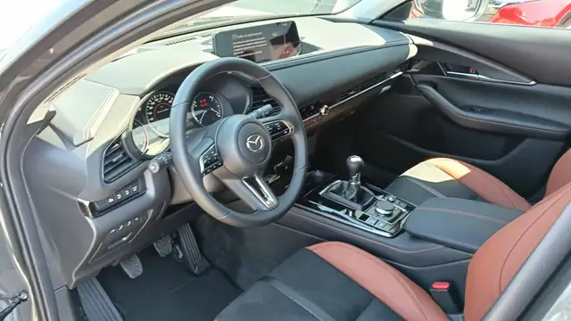 Mazda CX-30 view 18