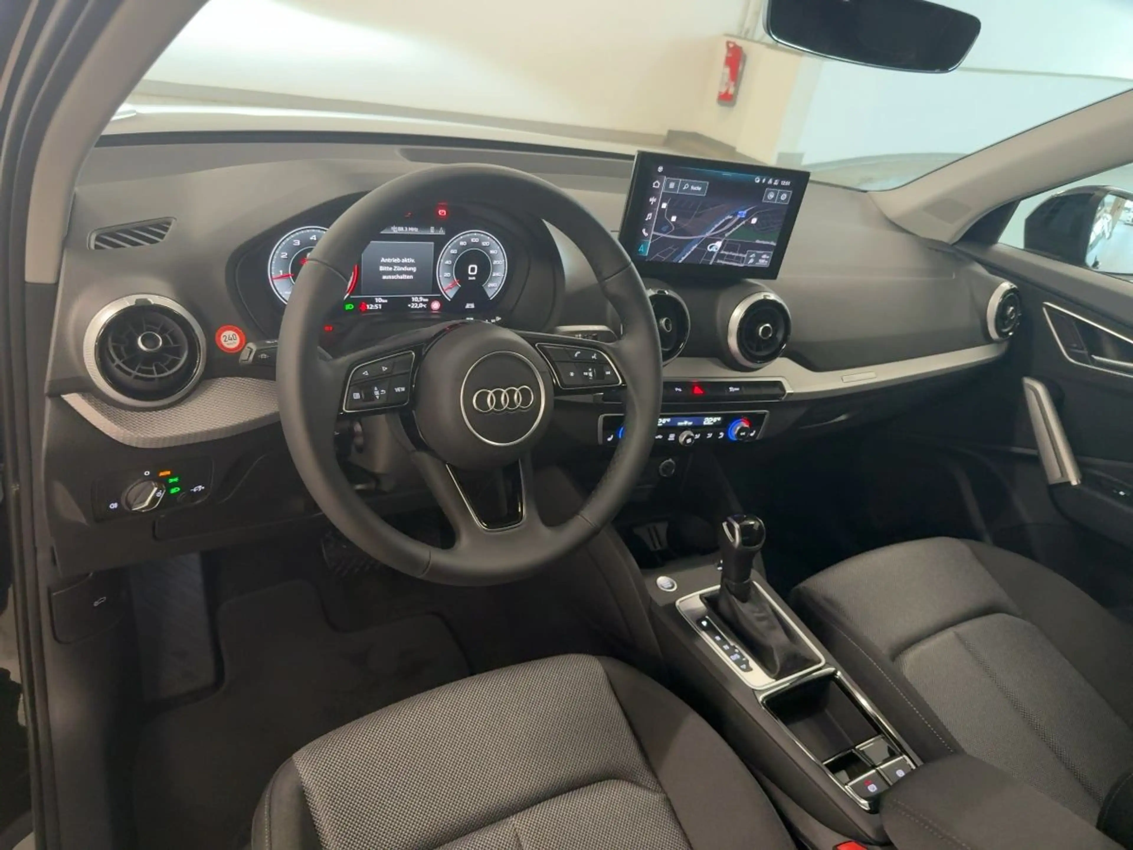 Audi Q2 advanced 35 TFSI S tronic — photo 14