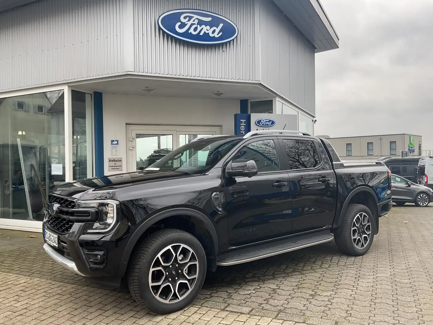 Ford Ranger Doppelkabine LKW Wildtrak *V6*e-4WD*iACC* Zwart - 1