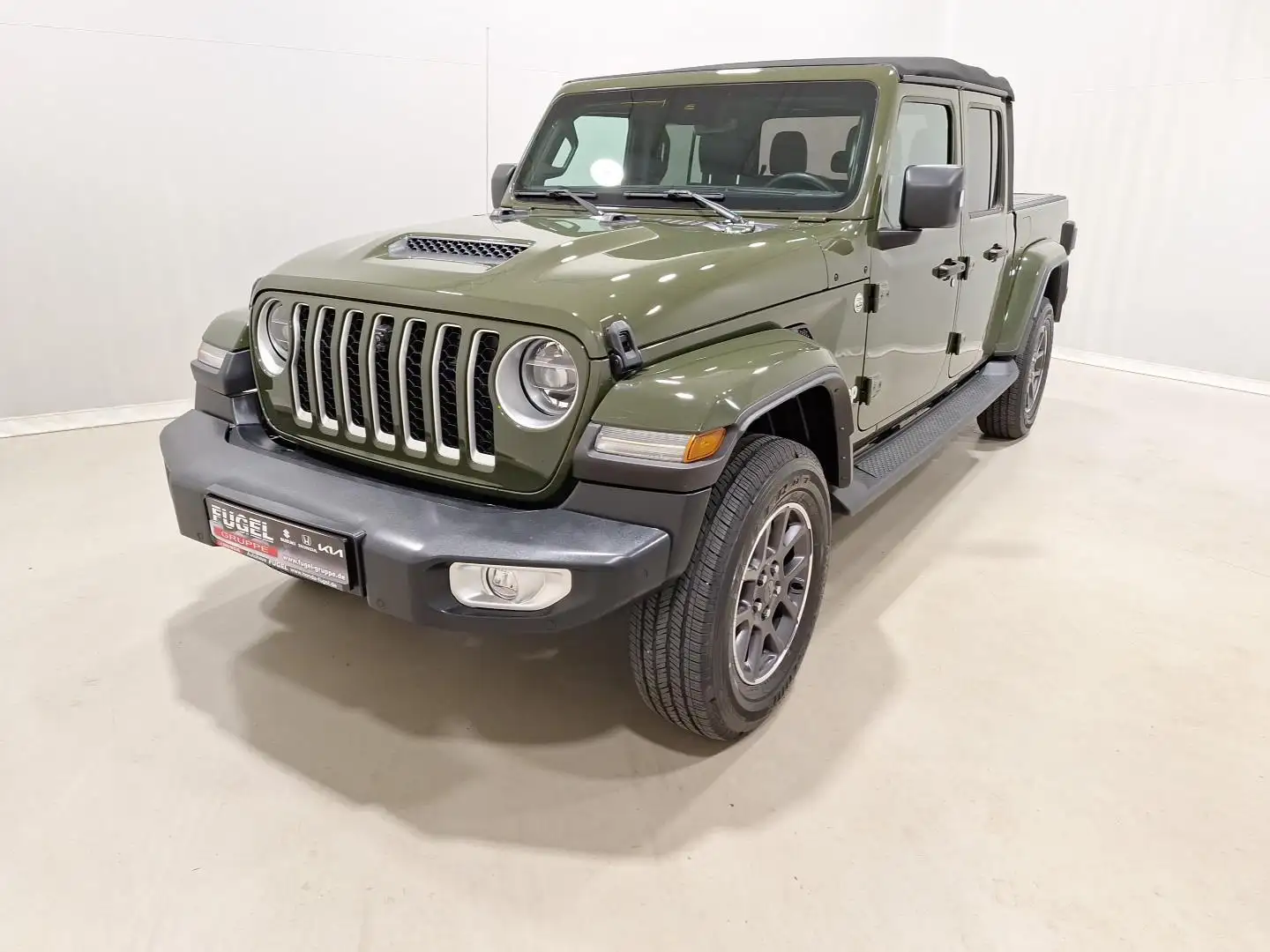 Jeep Gladiator 3.0 CRDi Overland 4WD AT Hardtop Navi|AHK|SHZ Grün - 2
