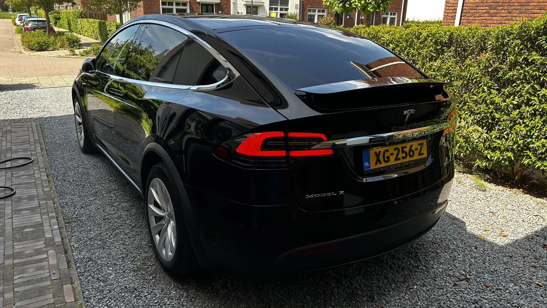 Tesla Model X 75D Base Černá - 2