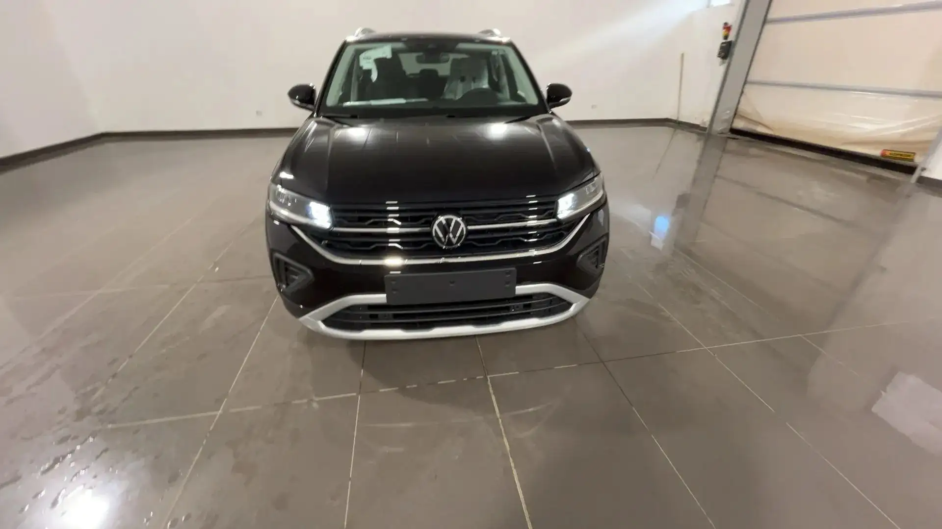 Volkswagen T-Cross T-Cross 1.0 TSI 70 kW Edition Plus km0 Schwarz - 2