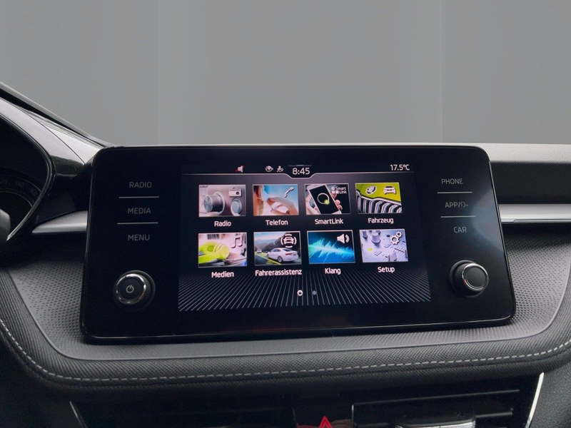Skoda Fabia Style 1.0TSI DSG Sitzheizung Einparkkamera — photo 10