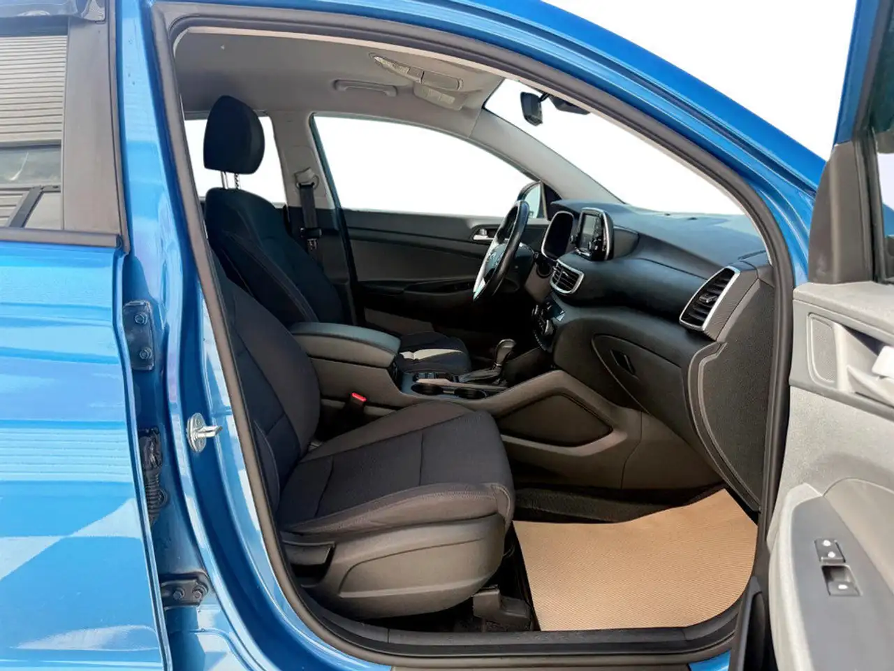 Hyundai TUCSON photo Hyundai TUCSON