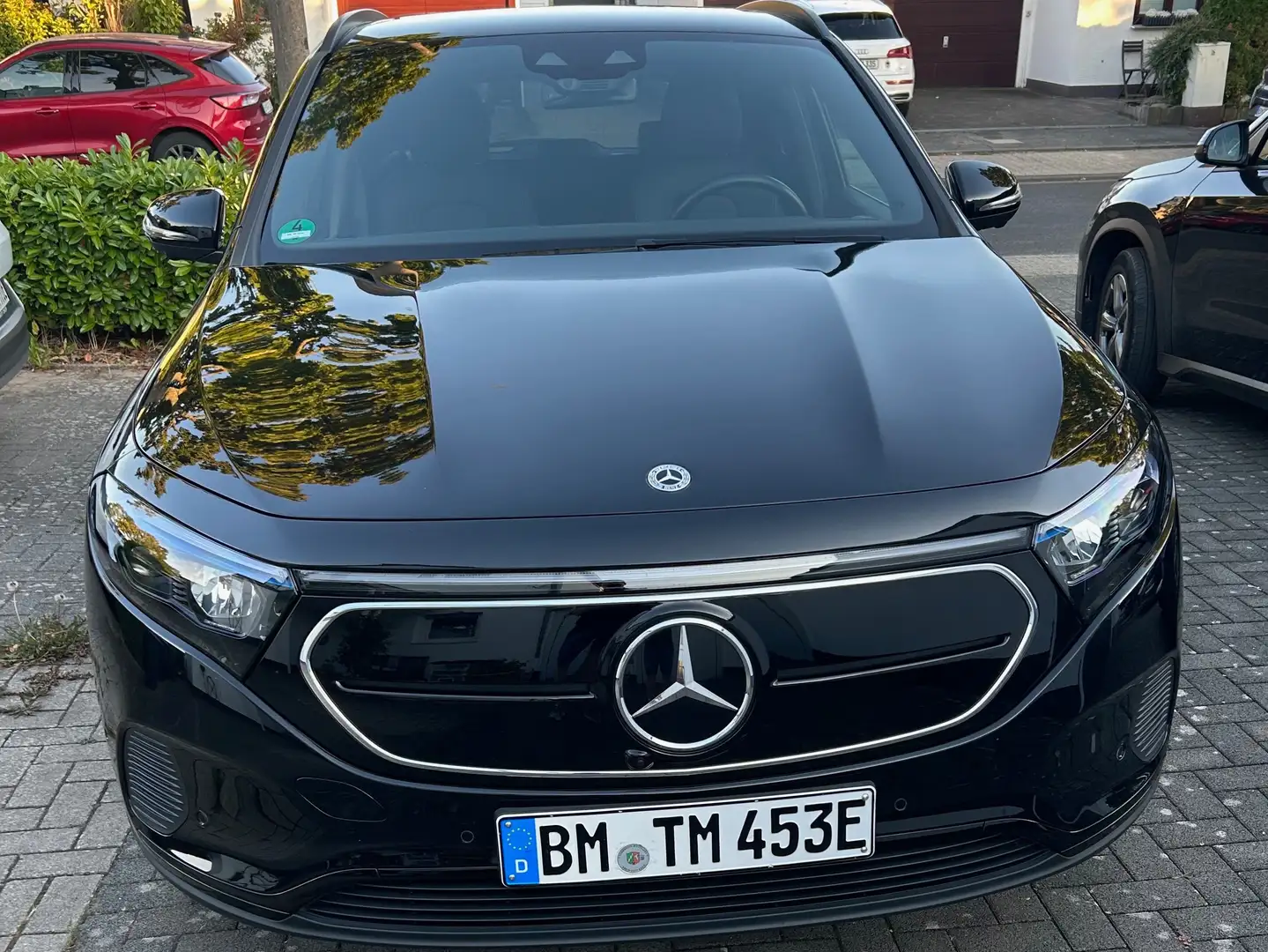 Mercedes-Benz EQA 350 EQA 350 4Matic/AHK/Distronic/360°/AMG-20Zoll Schwarz - 1
