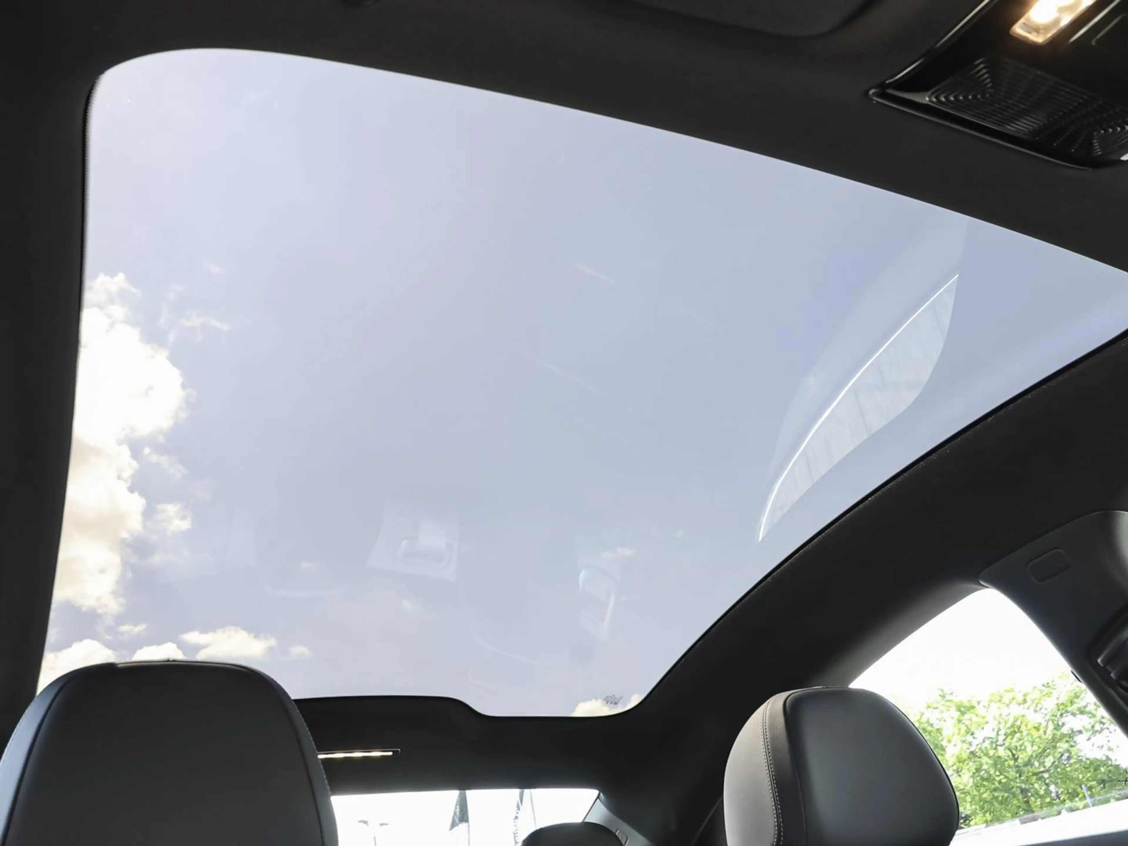 Mercedes-Benz CLA 250 + Progressive Distronic Totwinkel AHK — photo 14
