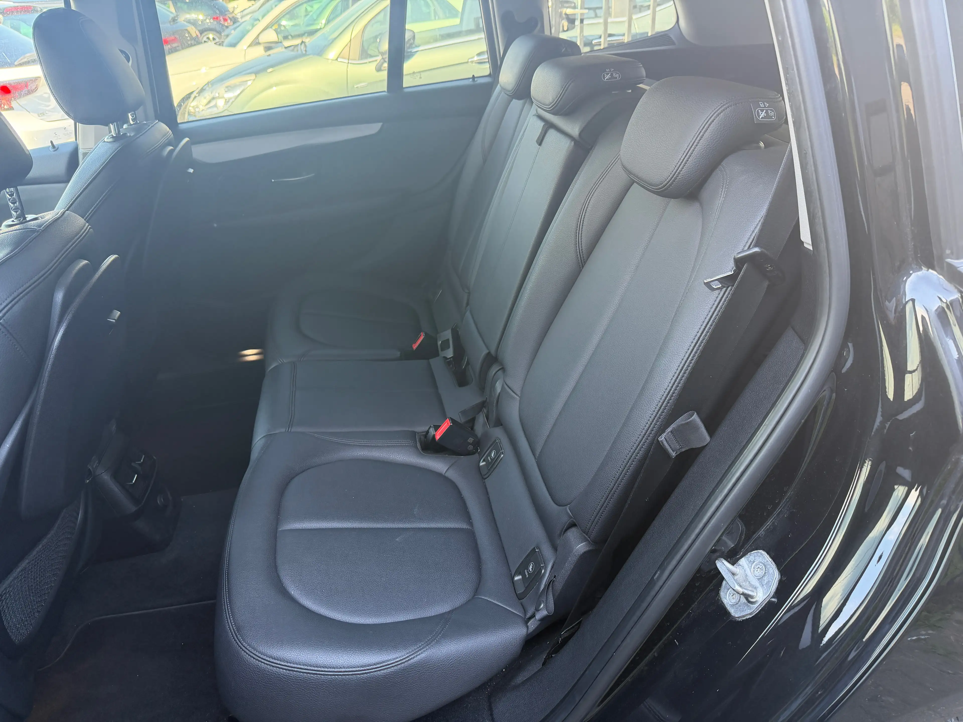 BMW 216 Gran Tourer 216 d — photo 8