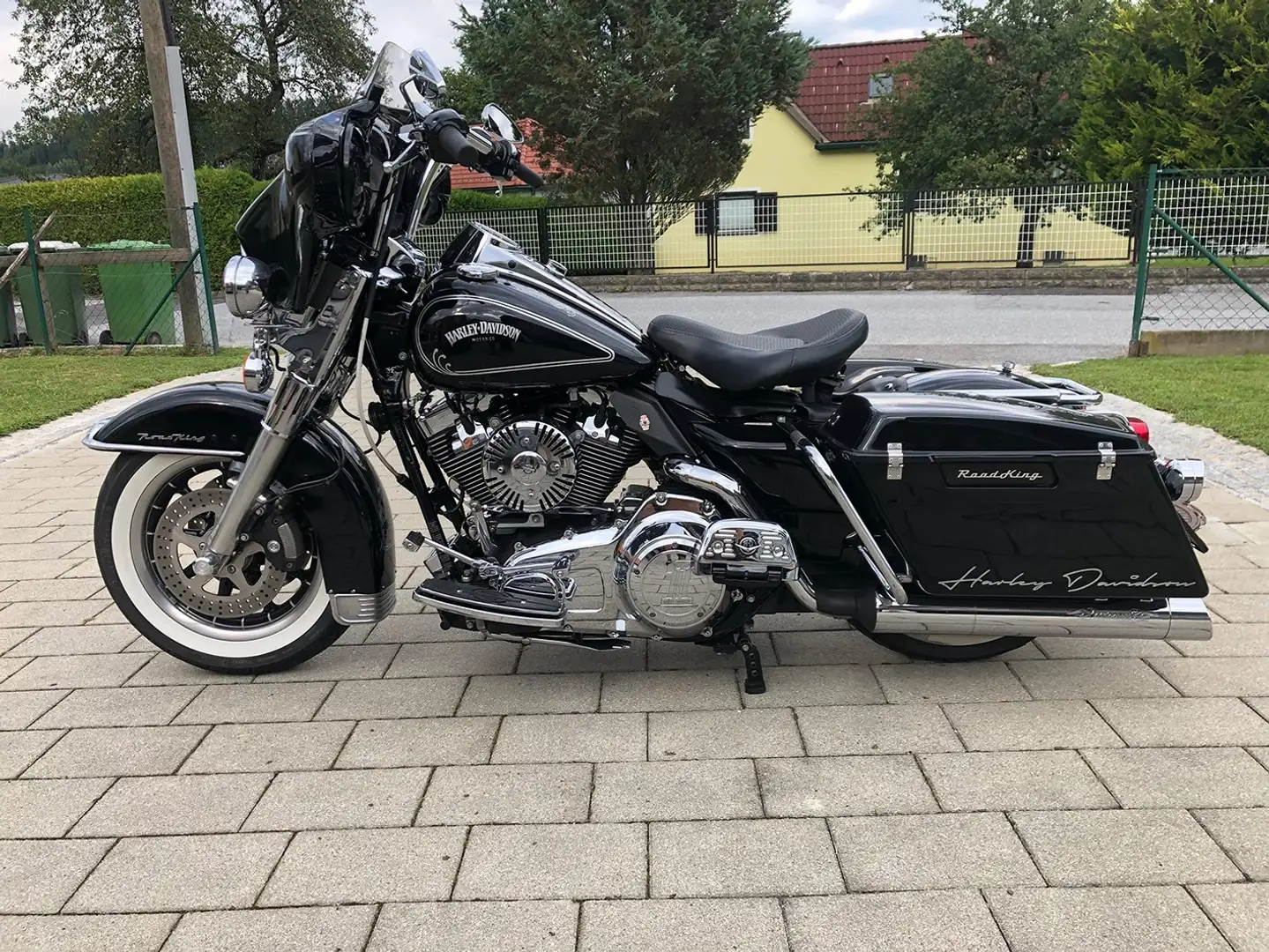Harley-Davidson Road King Schwarz - 1