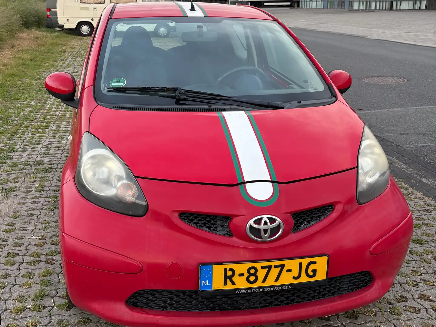 Toyota Aygo Aygo 1.0-12V Rood - 1