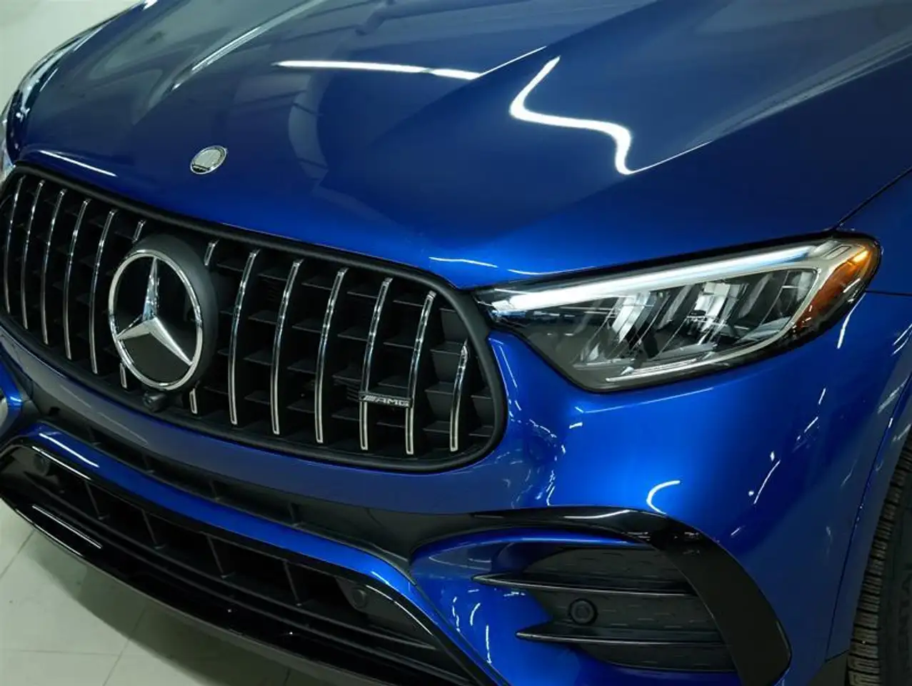 Mercedes-Benz GLC снимка Mercedes-Benz GLC