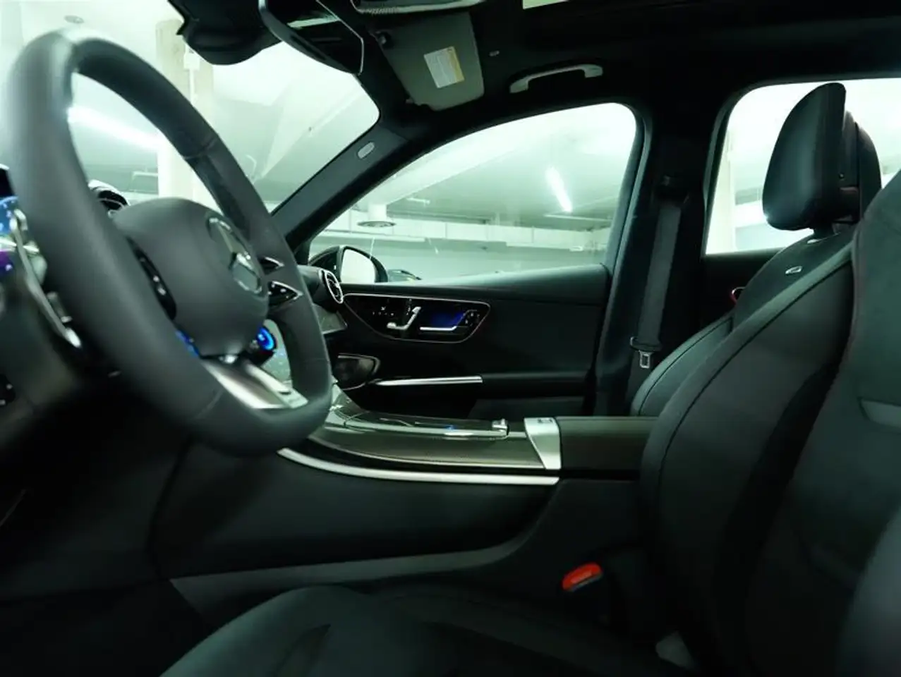 Mercedes-Benz GLC снимка Mercedes-Benz GLC