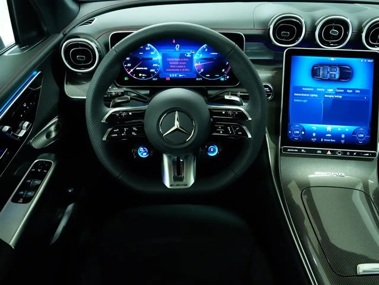 Mercedes-Benz GLC снимка Mercedes-Benz GLC