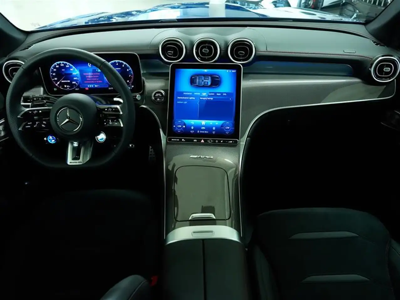 Mercedes-Benz GLC снимка Mercedes-Benz GLC