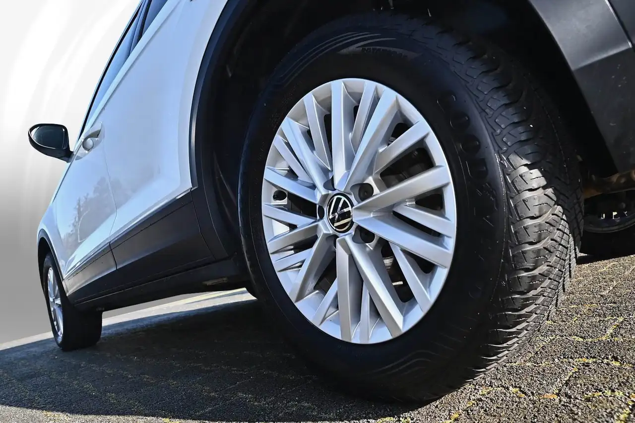Volkswagen T-Roc 1.0 TSI Life 5