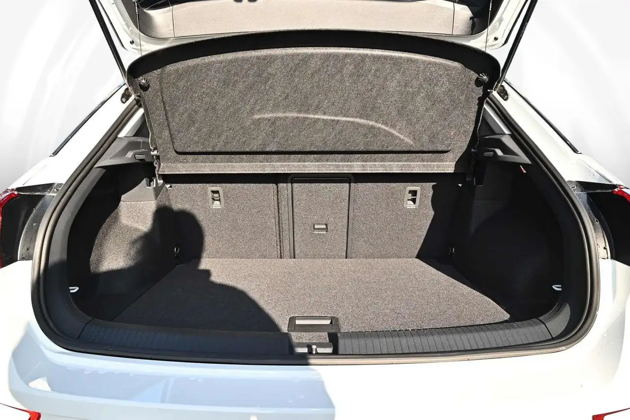 Volkswagen T-Roc 1.0 TSI Life 9