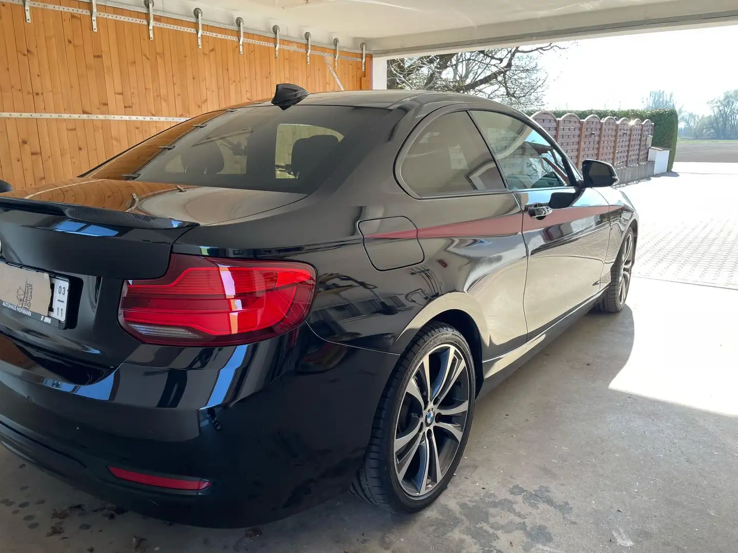 BMW 220 220d Coupe Sport Line Schwarz - 2