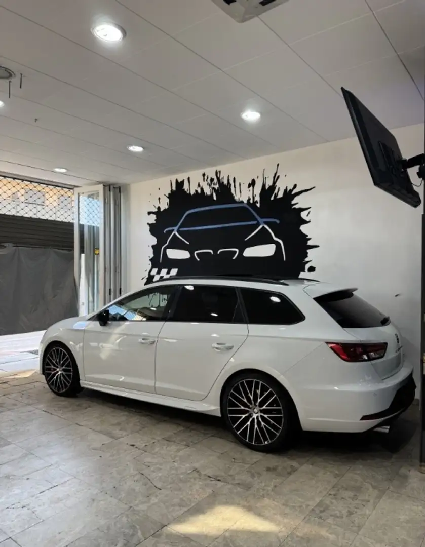 SEAT Leon 2.0 TSI S&S Cupra DSG6 290 Weiß - 2