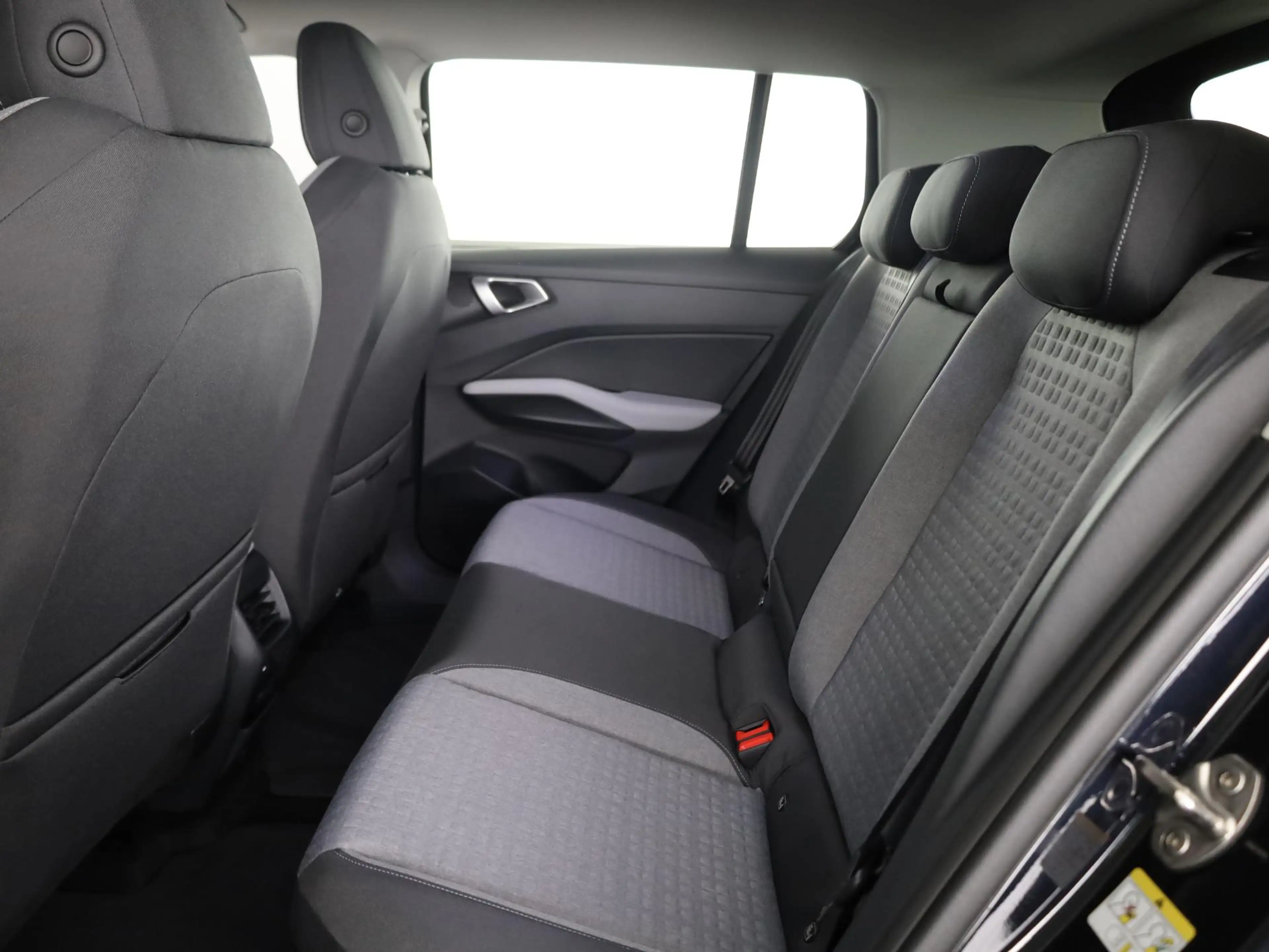 Skoda Epiq Business Launch Edition 56 kWh 211 pk — photo 9